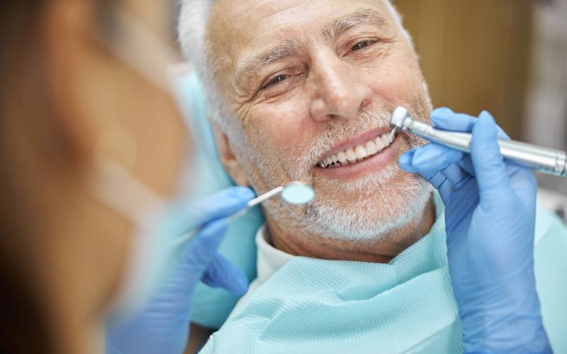 چند نوع دندان ثابت مصنوعی داریم؟