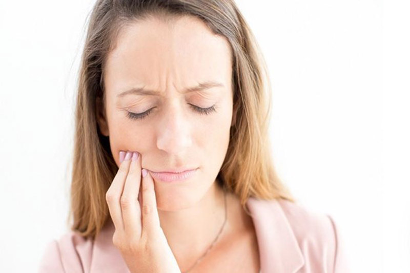 علت-خراب‌شدن-دندان-از-ریشه-چیست؟