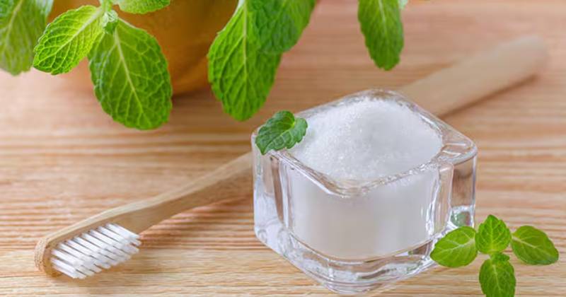 چالش‌های استفاده بیش‌ازحد از آب نمک برای دندان‌ها